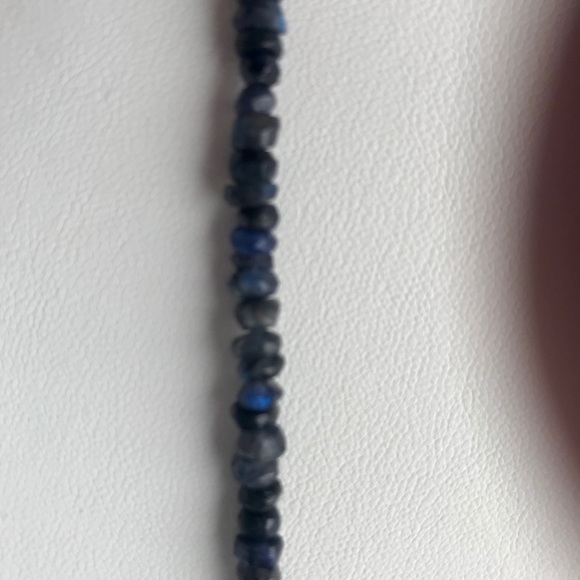 Dark blue labradorite and sterling necklace - Picture 5 of 5